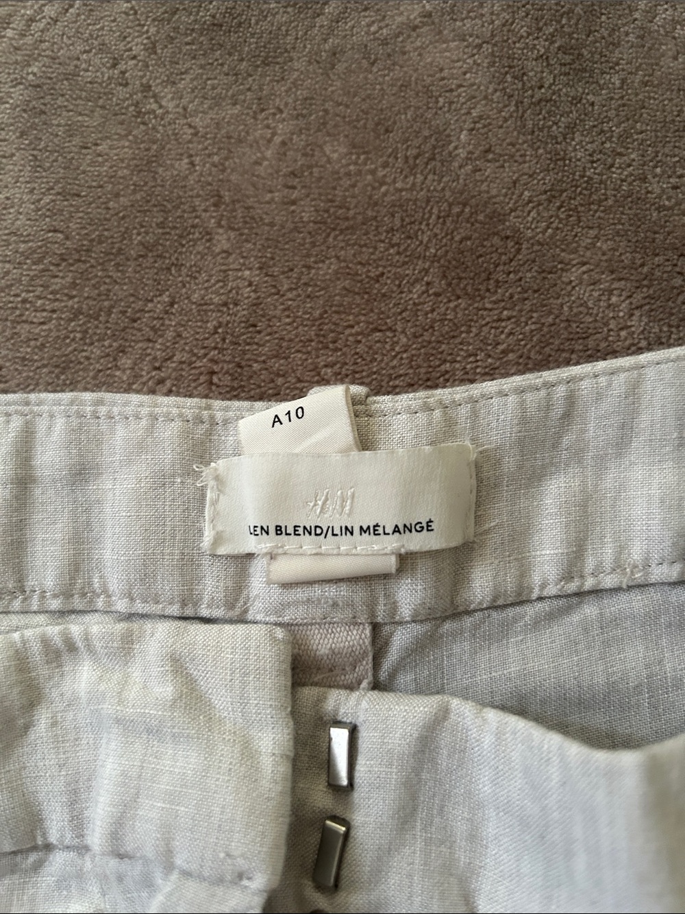 H&M Women’s Light Beige Relaxed Chinos - Picture 2 of 3